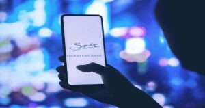 Coinbase Paxos Disclose Exposure to Failed Signature Bank