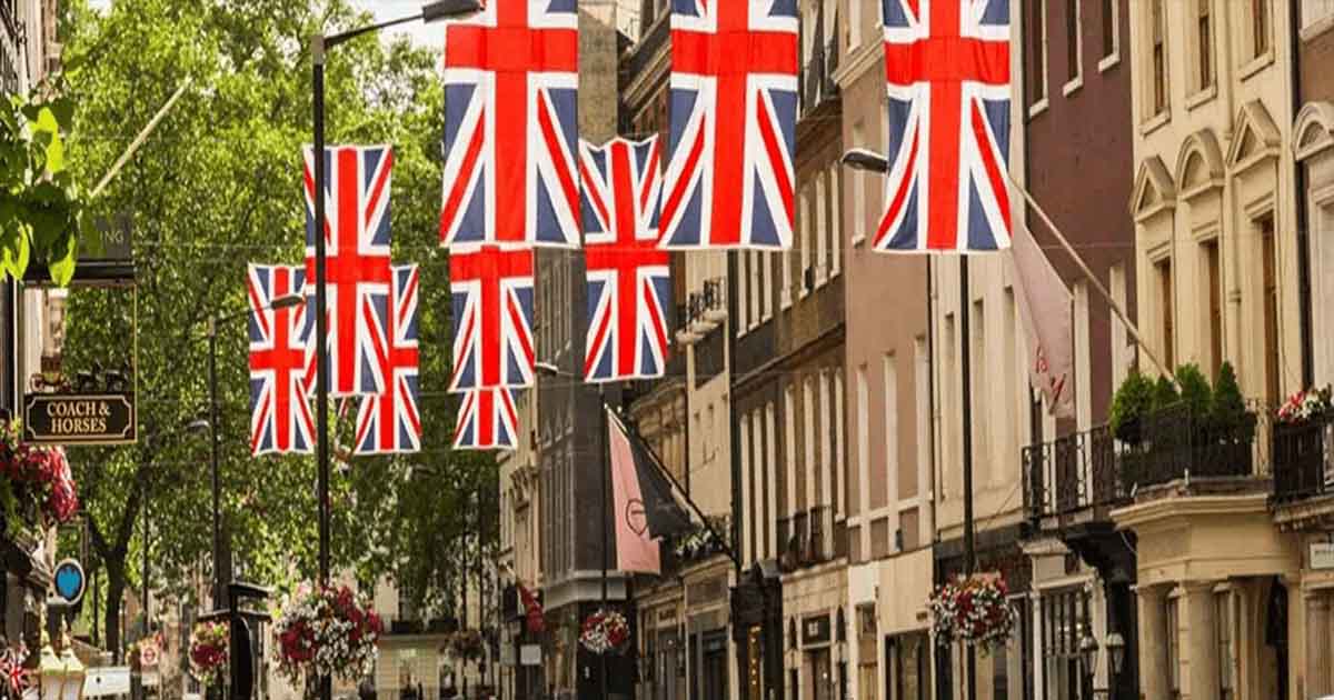 uk banking holiday 2023